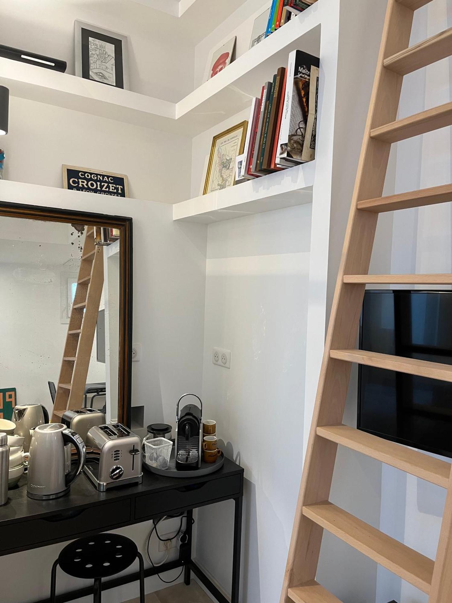 Loft Avec Terrasse Et Jardin Apartment Angouleme Ngoại thất bức ảnh