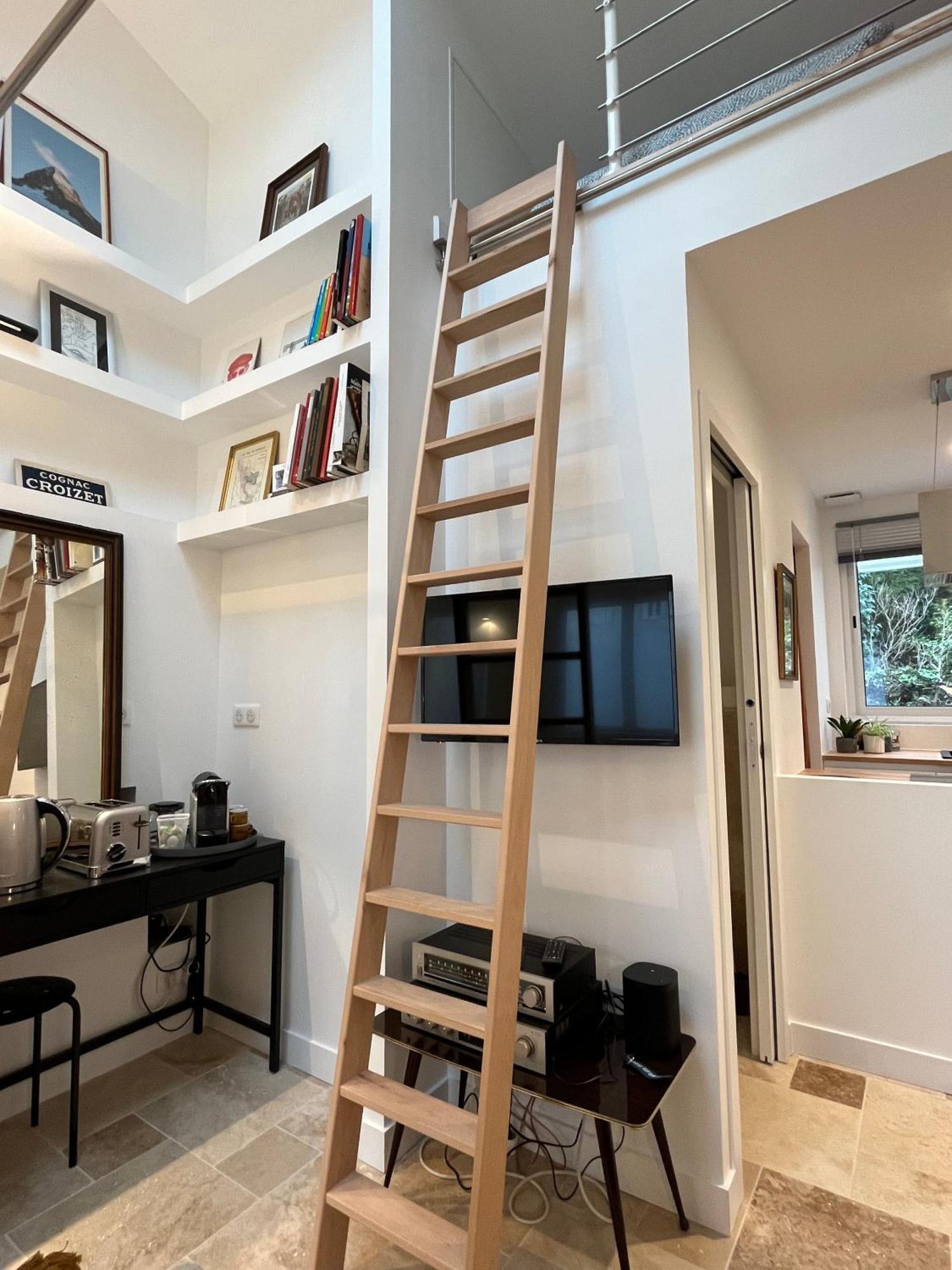 Loft Avec Terrasse Et Jardin Apartment Angouleme Ngoại thất bức ảnh