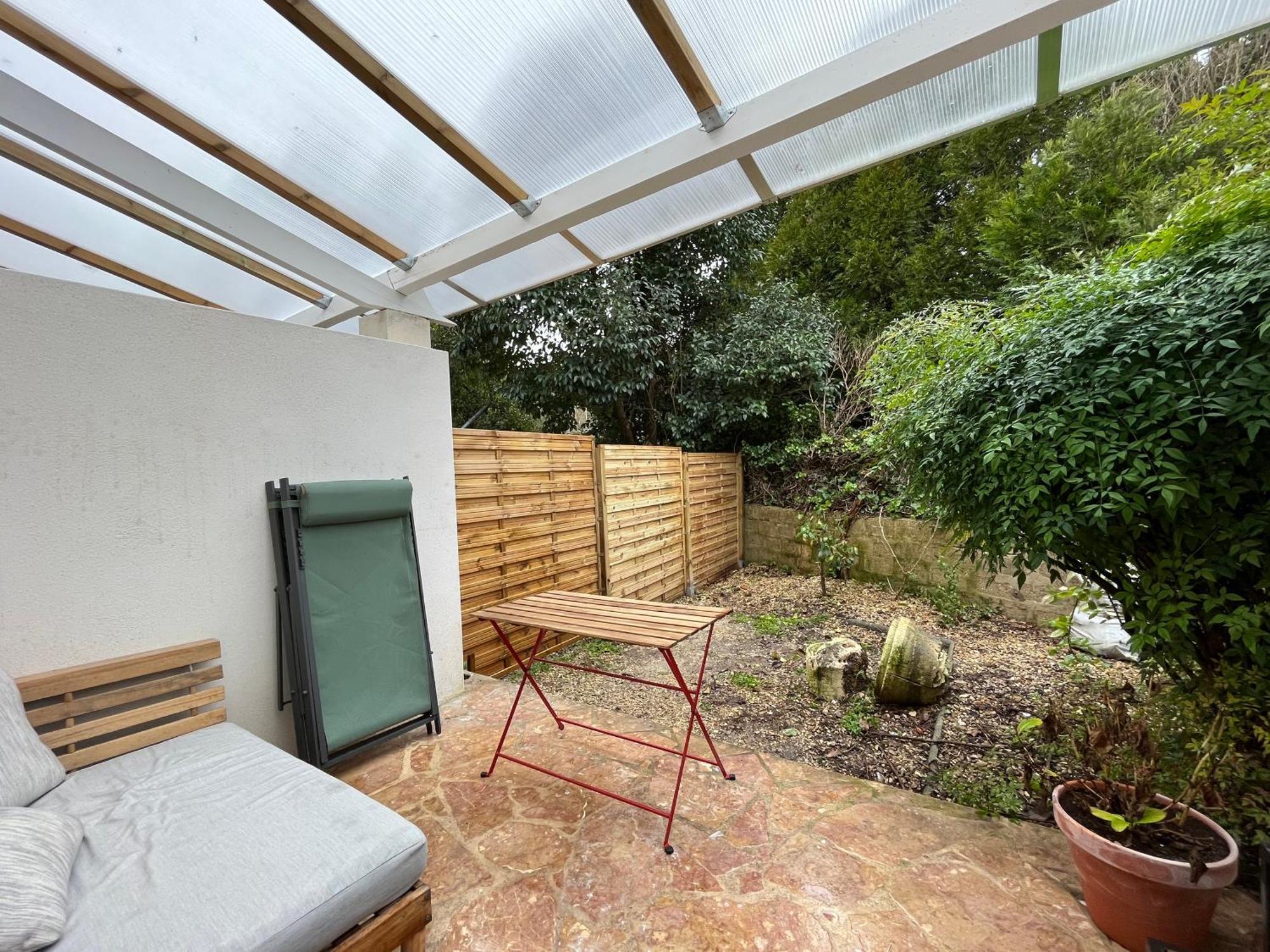 Loft Avec Terrasse Et Jardin Apartment Angouleme Ngoại thất bức ảnh